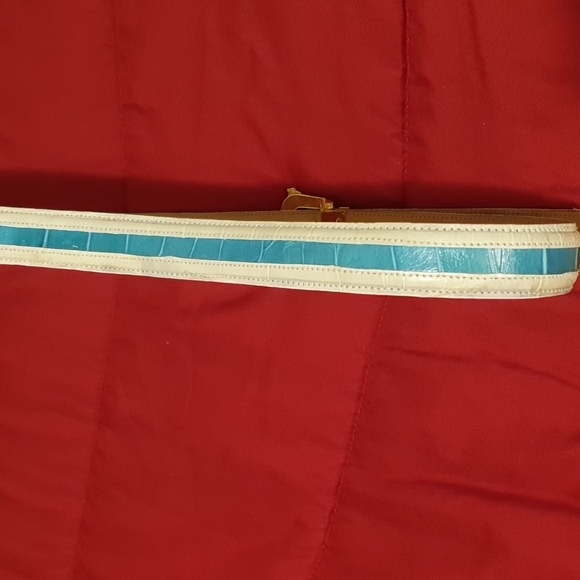 Mauri genuine leather Alligator belt. Length Is 60 Inches Long. - Picture 4 of 7